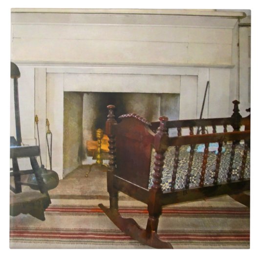 Cradle Near Fireplace Tegeltje (Voorkant)