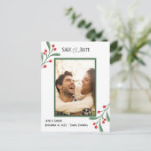 Cranberry Photo Holiday Save the Date Invitation  Briefkaart (Staand voorkant)