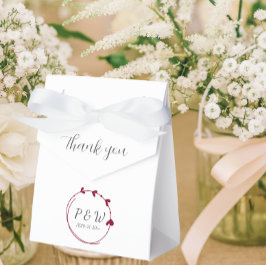 Cranberry Red Eenvoudige Hart Krans Monogram Huwel Bedankdoosjes