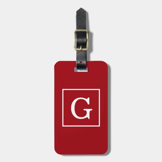 Cranberry Red White Framed Initiaal Monogram Bagagelabel (Voorkant verticaal)