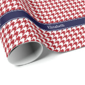 Cranberry Red Wht Houndstooth Navy Monogram Cadeaupapier (Rol Hoek)