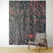 cranberry roerend tapijt wandkleed (In situ)