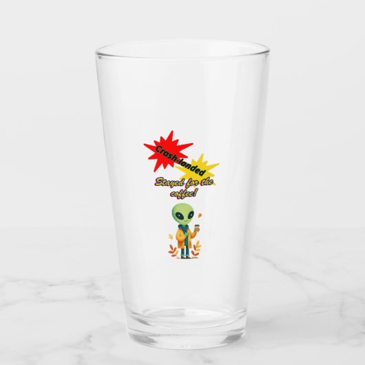 "Crash-landde. Verbleven voor de koffie" Alien kof Glas (Voorkant)