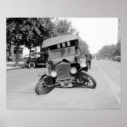 Crashende vintage auto, 1922. Oude foto Poster (Voorkant)