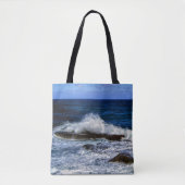 Crashing Wave On Rock Formation Canvas tas (Voorkant)
