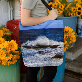 Crashing Wave On Rock Formation Canvas tas