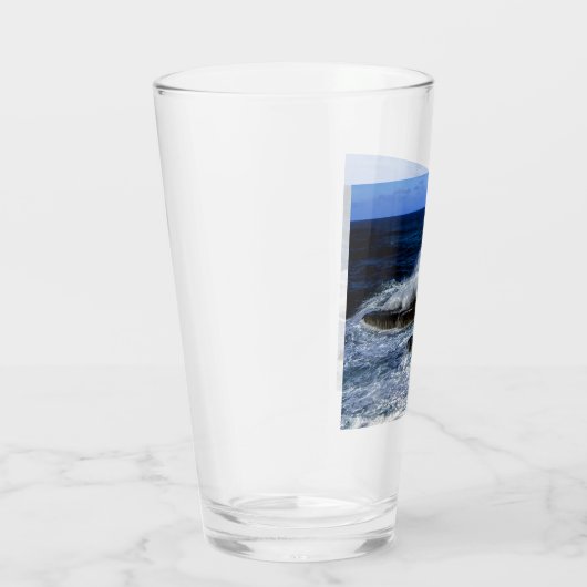 Crashing Wave On Rock Formation Glass Glas (Rechts)