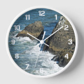 Crashing Waves op Rocky Coastline (Voorkant)