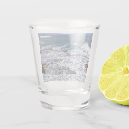 CrashWaves op Rocks Shot Glass Shot Glas (Achterkant)