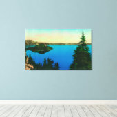 Crater Lake en Wizard Island Uitzicht Canvas Afdruk (Insitu (Houten vloer))