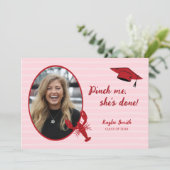 Crawfish Boil Pinch Me Pink & Red Foto Afstuderen Aankondiging (Staand voorkant)