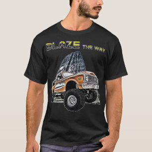 Crawling Lifted SquareBody Square Body Trauck shor T-shirt