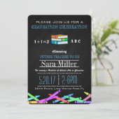 Crayon & Books Teacher Afstuderen Uitnodiging (Staand voorkant)