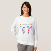 Crayon Kindergarten Teacher Tshirts en Gifts (Voorkant volledig)