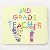 Crayons 3rd Grade Teacher Tshirts en Gifts Muismat (Voorkant)