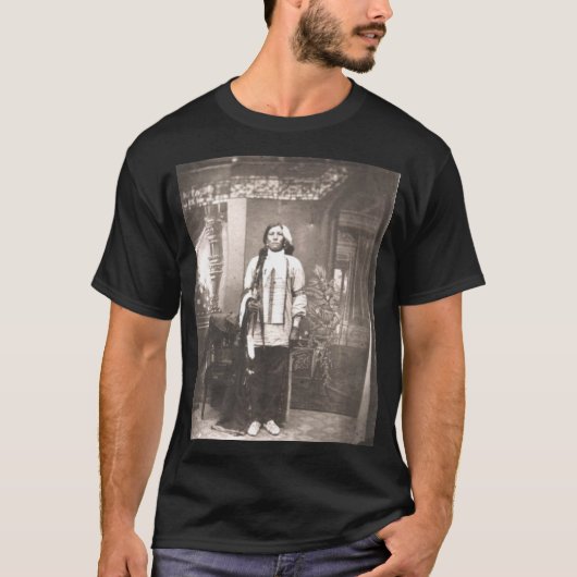 Crazy Horse Portrait T-shirt (Voorkant)