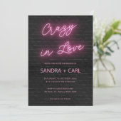 Crazy in Love Neon Glow Light Invitation Kaart (Staand voorkant)