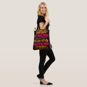 Crazy Maltese mam Tote Bag (Op model)