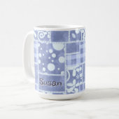 Crazy Quilt Blauwe Gingham Bloemstuk Persoonlijk Koffiemok (Voorkant links)