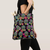 Crazy Sugar Skull en Flowers Black Tote Bag (Dichtbij)