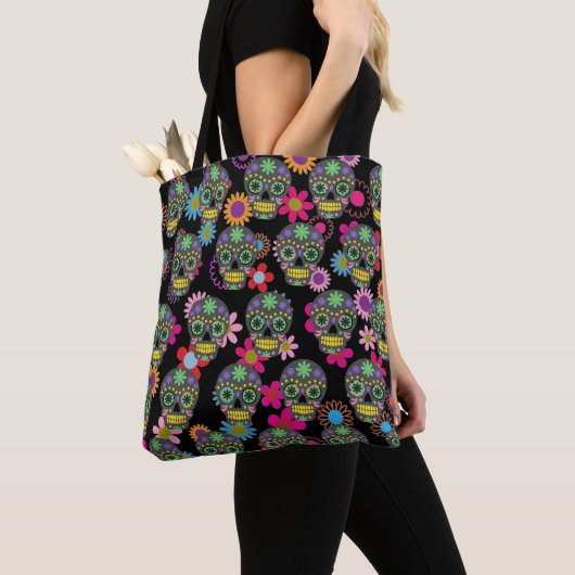Crazy Sugar Skull en Flowers Black Tote Bag (Dichtbij)