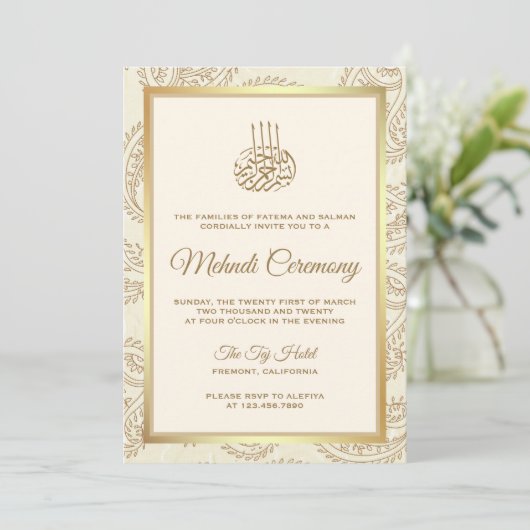 Cream and Gold Paisley Islamic Mehndi Ceremonony Kaart (Staand voorkant)