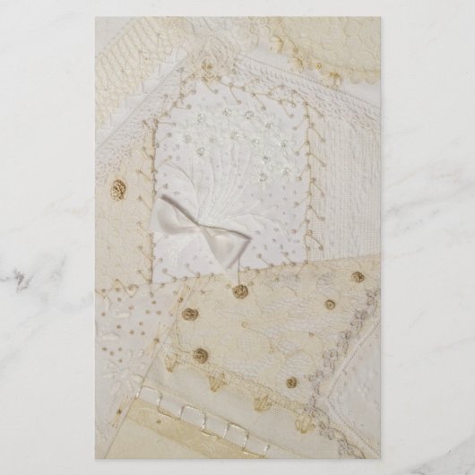 Cream and White Patchwork Design Briefpapier (Voorkant)