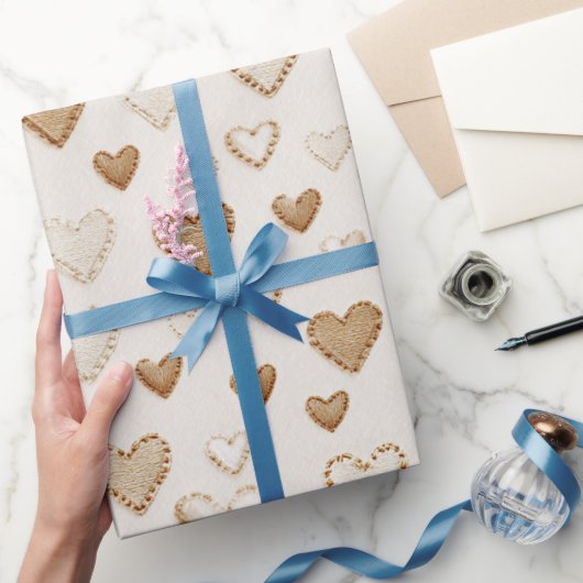 Cream & Brown Hearts Valentine's Day Cadeaupapier (Geschenken)