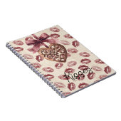 Cream Burgundy Red Lips Kisses Heart Notitieboek (Rechterzijde)