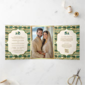 Cream Emerald Green Gold Elephant Indiase bruiloft Drieluik Uitnodiging (Binnen)