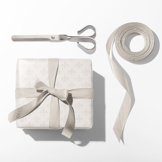 Cream Fleur-de-Lis Cadeaupapier