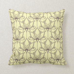 Cream Floral Pattern Kussen