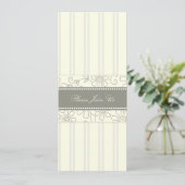 Cream Floral Wedding Vow Renewal Uitnodigingen (Staand voorkant)