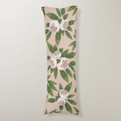 Cream Garden Harmony: Camelia's en groen Lichaamskussen (Voorkant Verticaal)