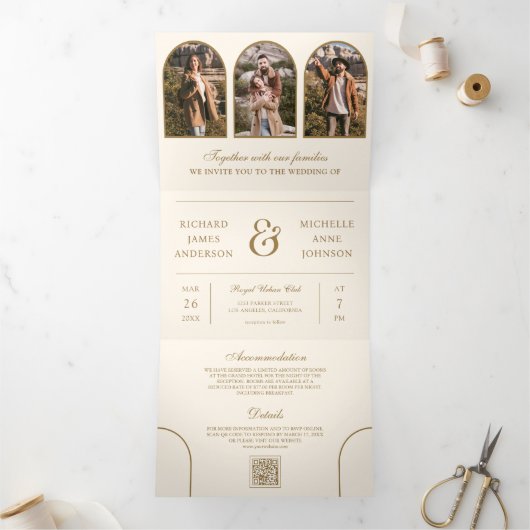 Cream Gold Arch Photo QR code Wedding Drieluik Uitnodiging (Binnen)