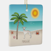 Cream Italiaanse Greyhound bij tropische zomerstra Keramisch Ornament (Rechts)