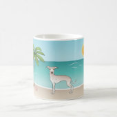 Cream Italiaanse Greyhound bij tropische zomerstra Koffiemok (Center)
