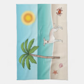 Cream Italiaanse Greyhound bij tropische zomerstra Theedoek (Verticaal)