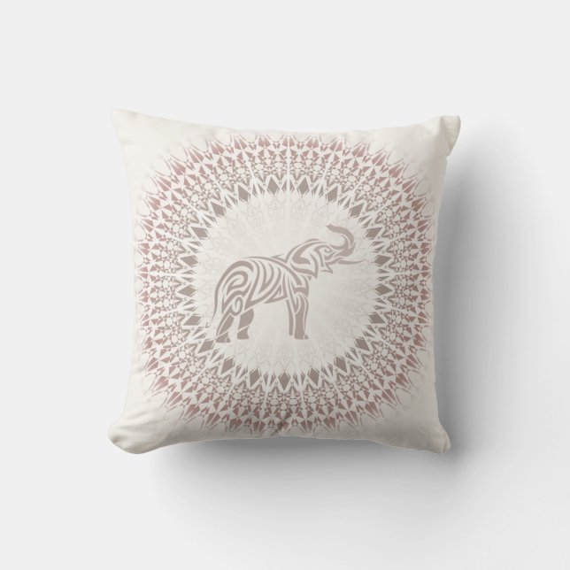 Cream Ombre Elephant Mandala Kussen (Voorkant)