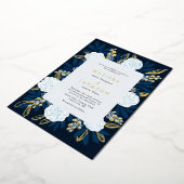 Cream Rozen Wedding Blue Folie Uitnodiging (Gedraaid)