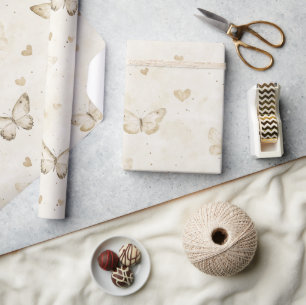 Cream Vlinders & Hartjes Verjaardag Cadeaupapier