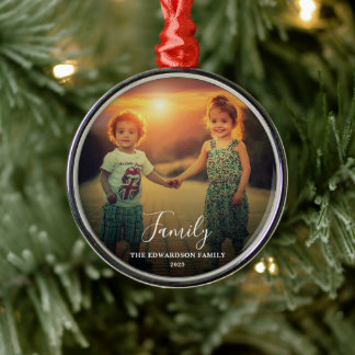 Create your own family script photo monogrammed metalen ornament