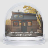 Create your own first christmas in our tiny home sneeuwbol (Voorkant)