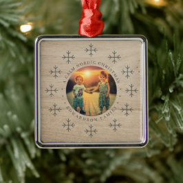Create your own nordic family photo christmas metalen ornament