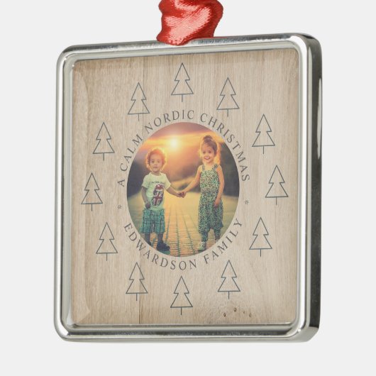 Create your own nordic family photo christmas metalen ornament (Links)
