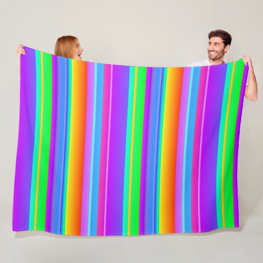 Creatieve heldere veelkleurige artsy striped fleece deken (In situ)