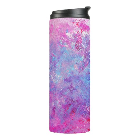 Creatieve roze-blauwe textuur, verfvlekken. thermosbeker (Gedraaid links)