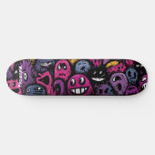 Creature crowd dark cartoonish street art persoonlijk skateboard (Horizontaal)