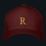 Creëer Custom Monogram Mannen Vrouwen Kinder Jonge Geborduurde Pet<br><div class="desc">Creëer Uw eigen aangepaste, gepersonaliseerde, golden monogram, cool, stijlvol, hoogwaardige, echt comfortabele pasvorm, geborduurd, rekbaar flexfit wol kinder jongens meisjes tiener vrouwen unisex honkbal pet / pet, met uw monogram op de voorkant, zilveren ondersnavel, versmolten harde buckram 8, 89 cm. mannen, 6 genaaide oogjes voor ademend vermogen, en getapete naden....</div>