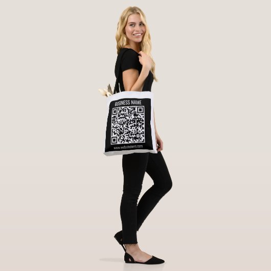Creëer een moderne QR-code Tote Bag (Op model)